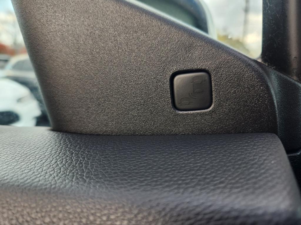 used 2021 Honda Pilot car, priced at $21,900