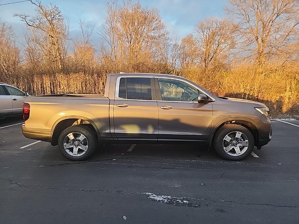 new 2025 Honda Ridgeline car, priced at $43,625