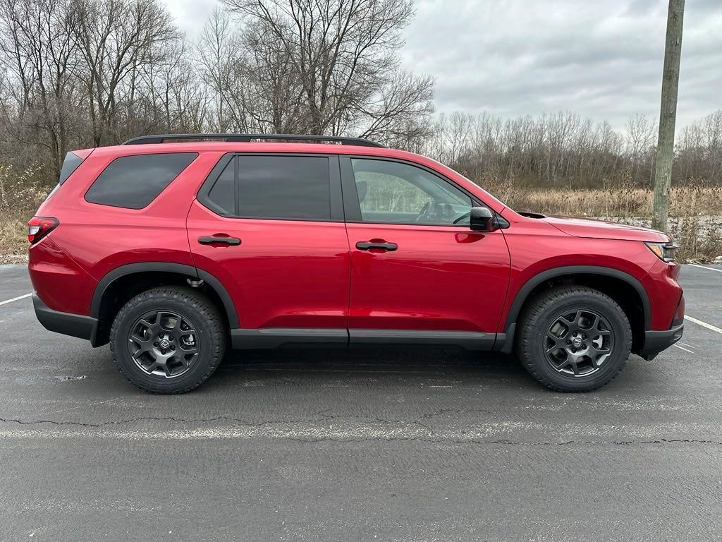 new 2025 Honda Pilot car, priced at $52,035