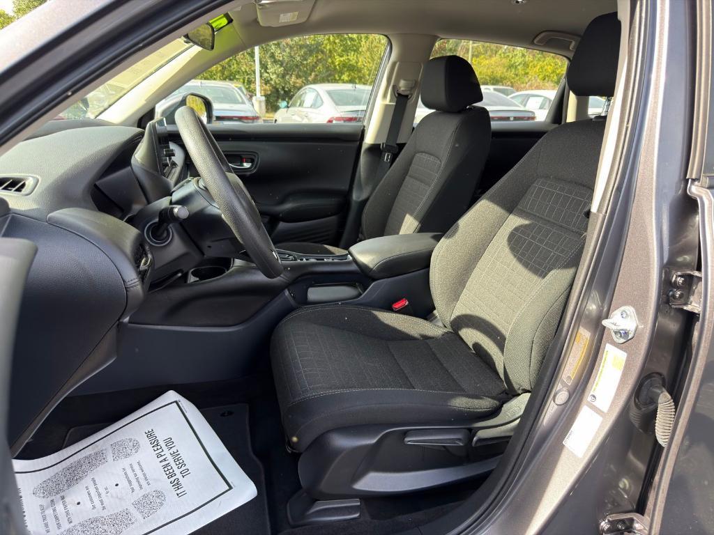 used 2025 Honda HR-V car, priced at $25,900
