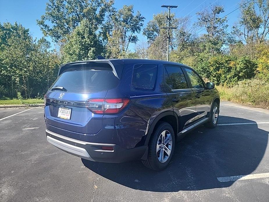 new 2025 Honda Pilot car, priced at $46,695