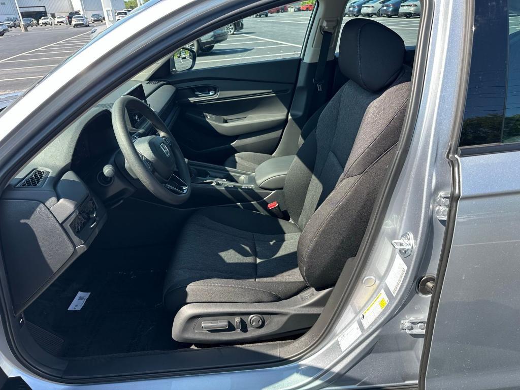 new 2025 Honda Accord car, priced at $31,710