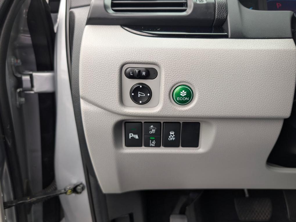 used 2021 Honda Pilot car, priced at $27,700