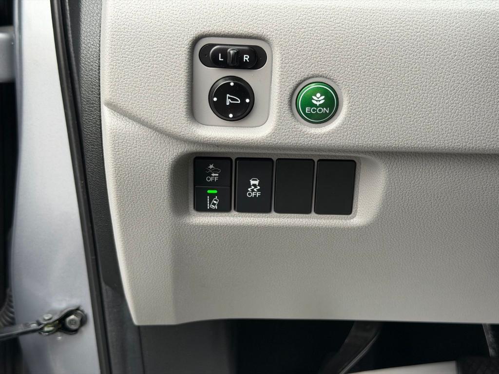 used 2021 Honda Pilot car, priced at $21,900