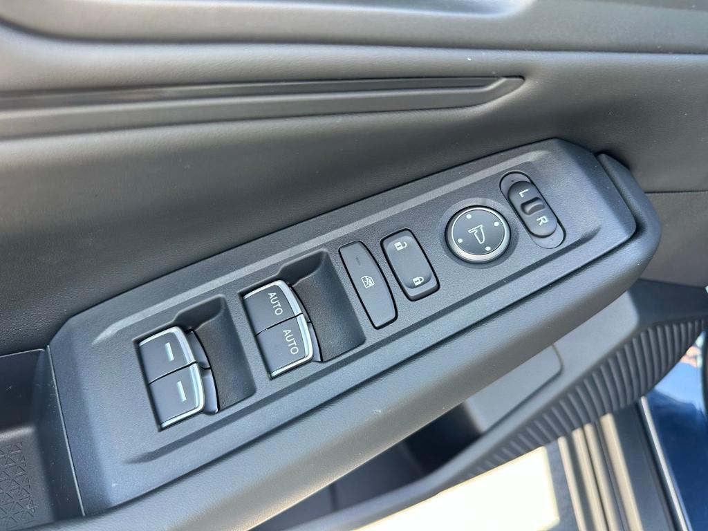 new 2025 Honda Accord car, priced at $31,755