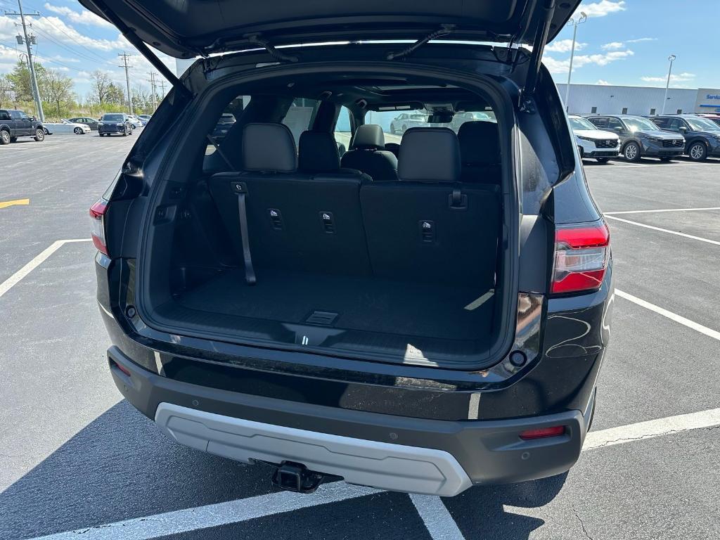 new 2025 Honda Pilot car, priced at $50,850
