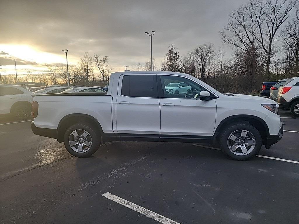 new 2025 Honda Ridgeline car, priced at $45,080