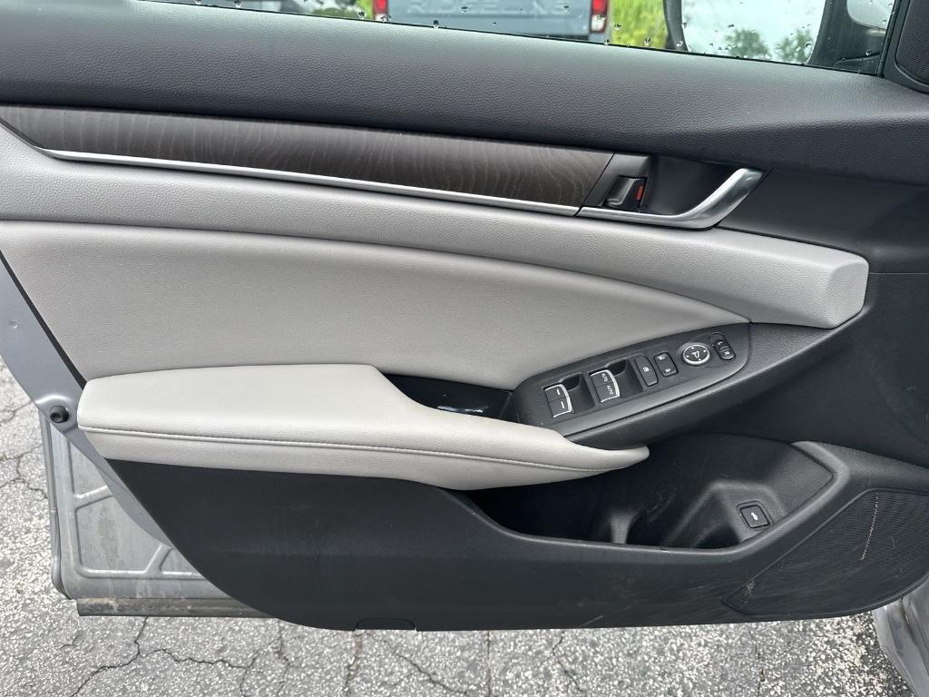 used 2020 Honda Accord Hybrid car, priced at $18,800