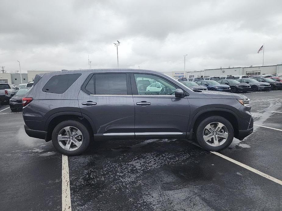 new 2025 Honda Pilot car, priced at $46,995