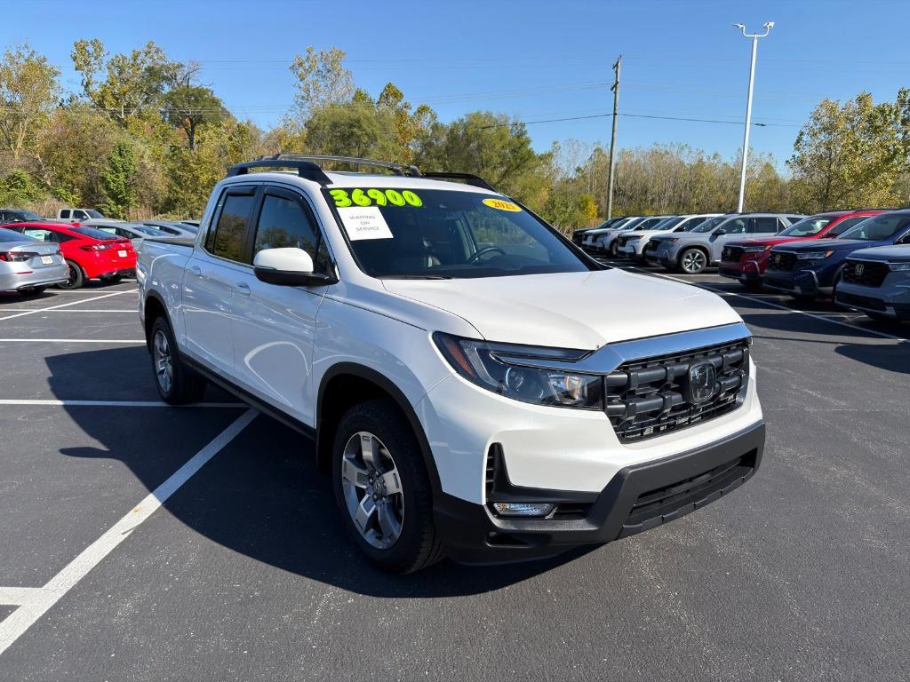 used 2025 Honda Ridgeline car, priced at $36,900