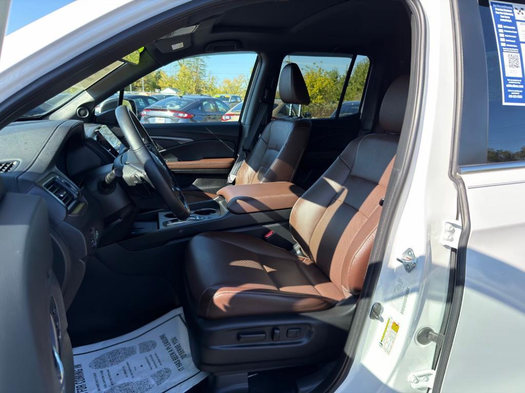 used 2025 Honda Ridgeline car, priced at $36,900
