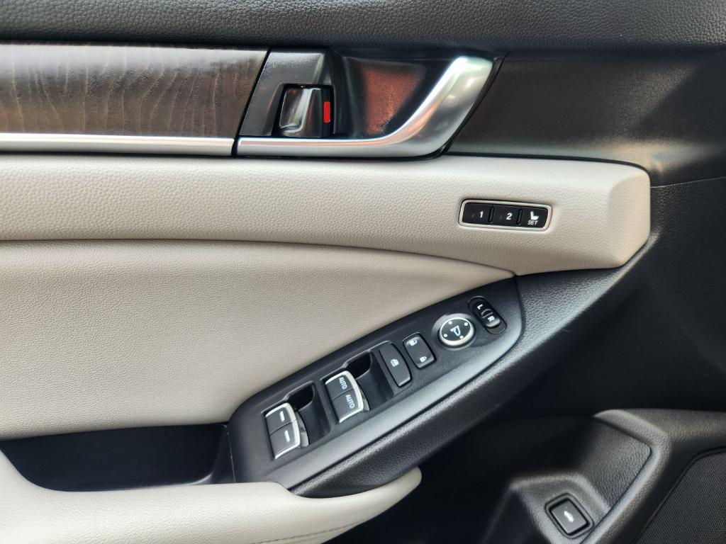 used 2020 Honda Accord car, priced at $24,900