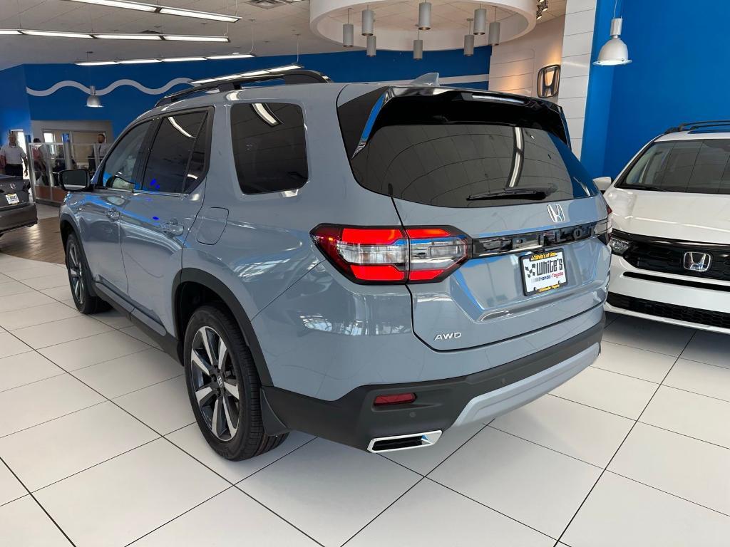 new 2025 Honda Pilot car, priced at $51,550