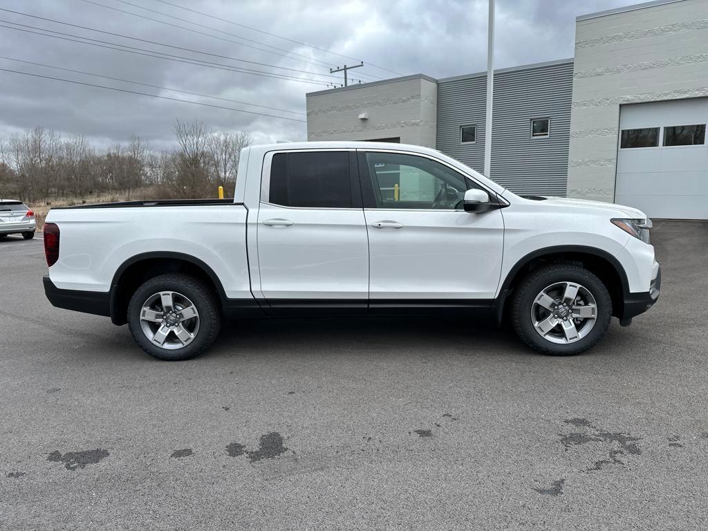 new 2025 Honda Ridgeline car, priced at $45,385
