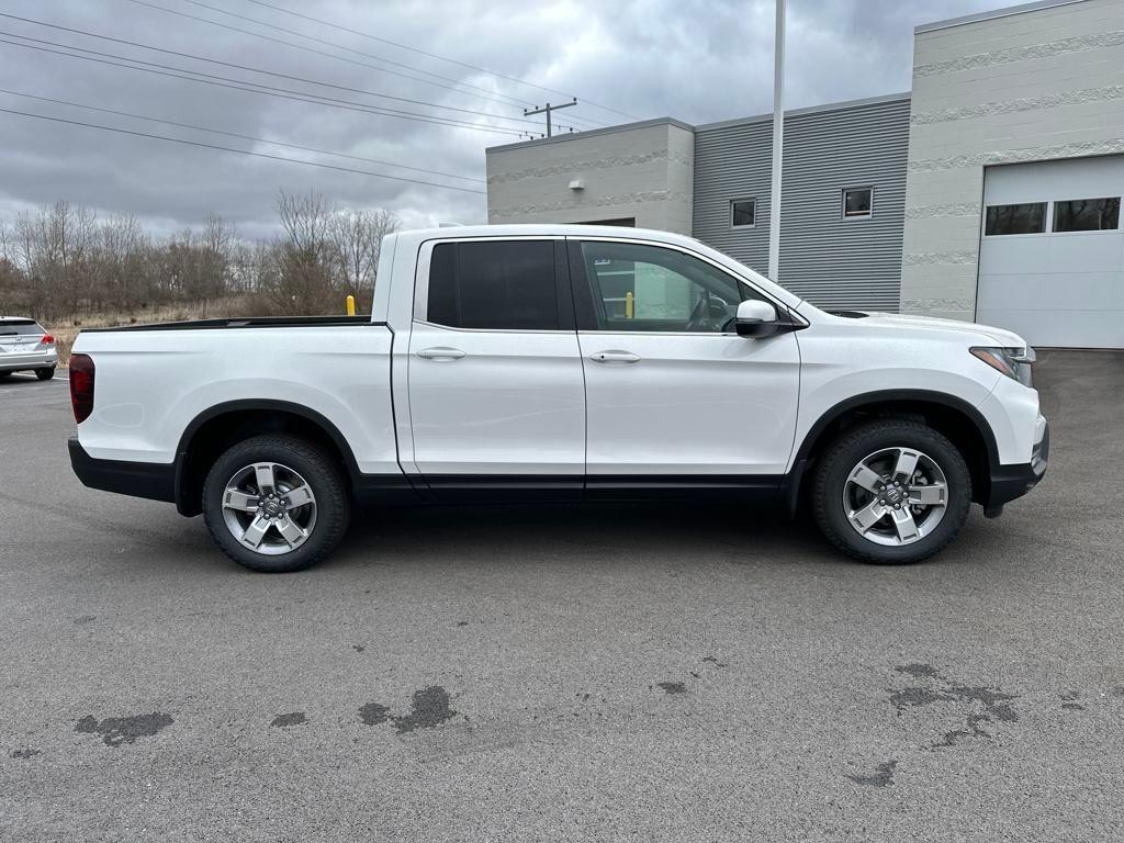 new 2025 Honda Ridgeline car, priced at $45,385