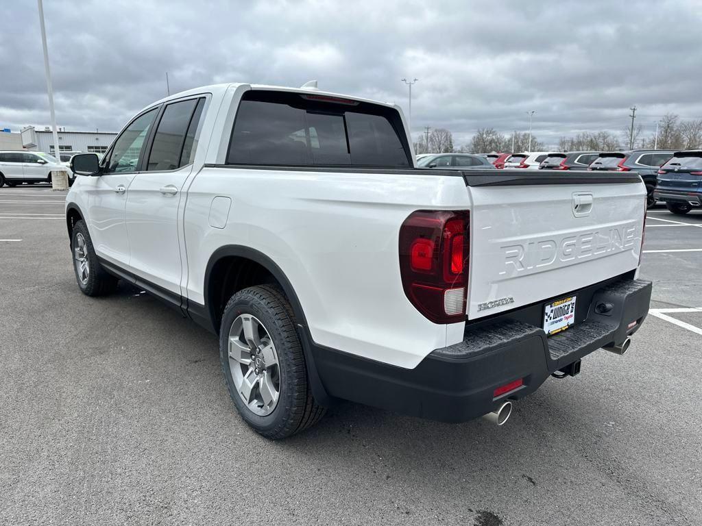 new 2025 Honda Ridgeline car, priced at $45,385