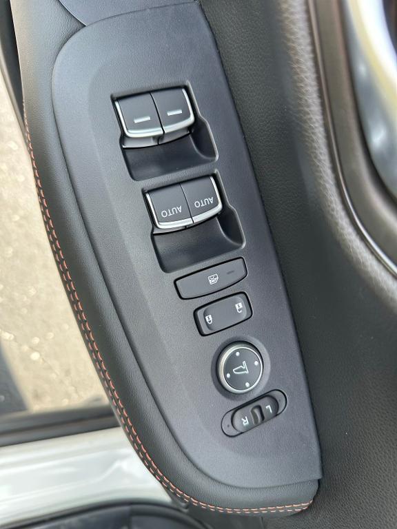 new 2026 Honda HR-V car, priced at $31,405