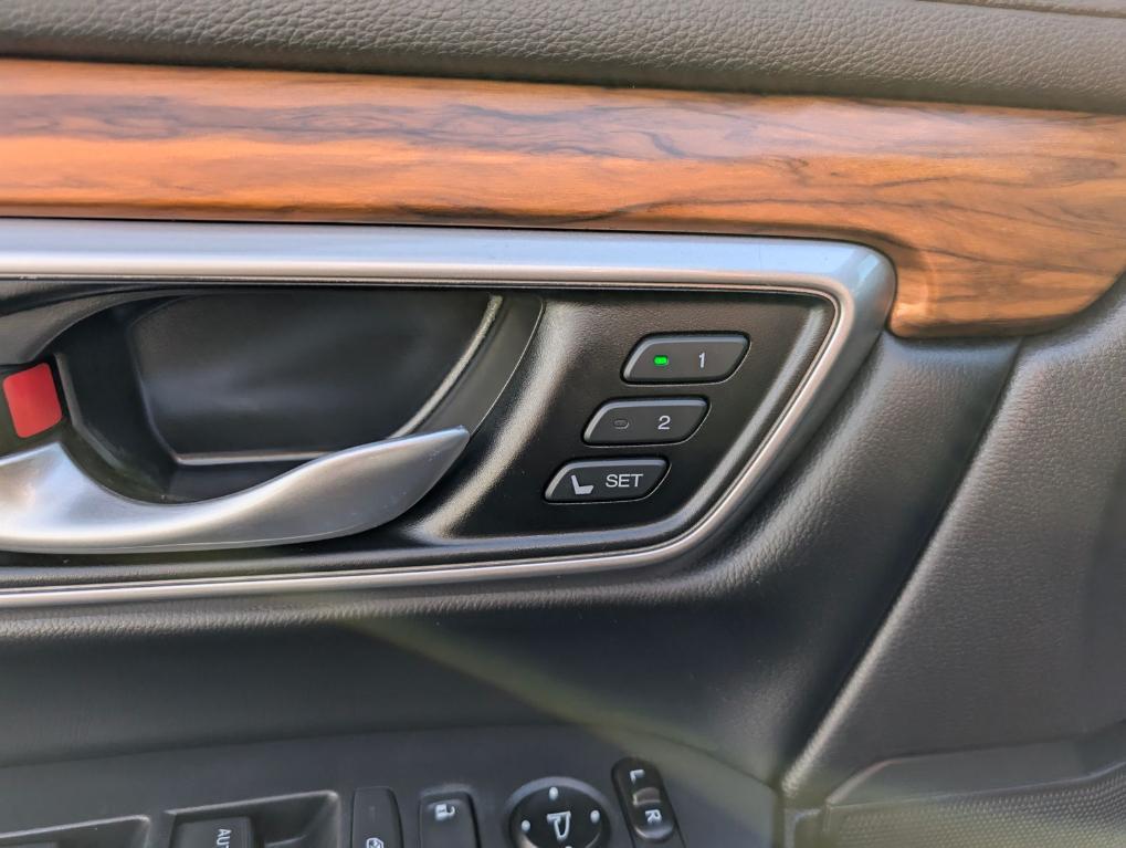 used 2020 Honda CR-V car, priced at $24,900