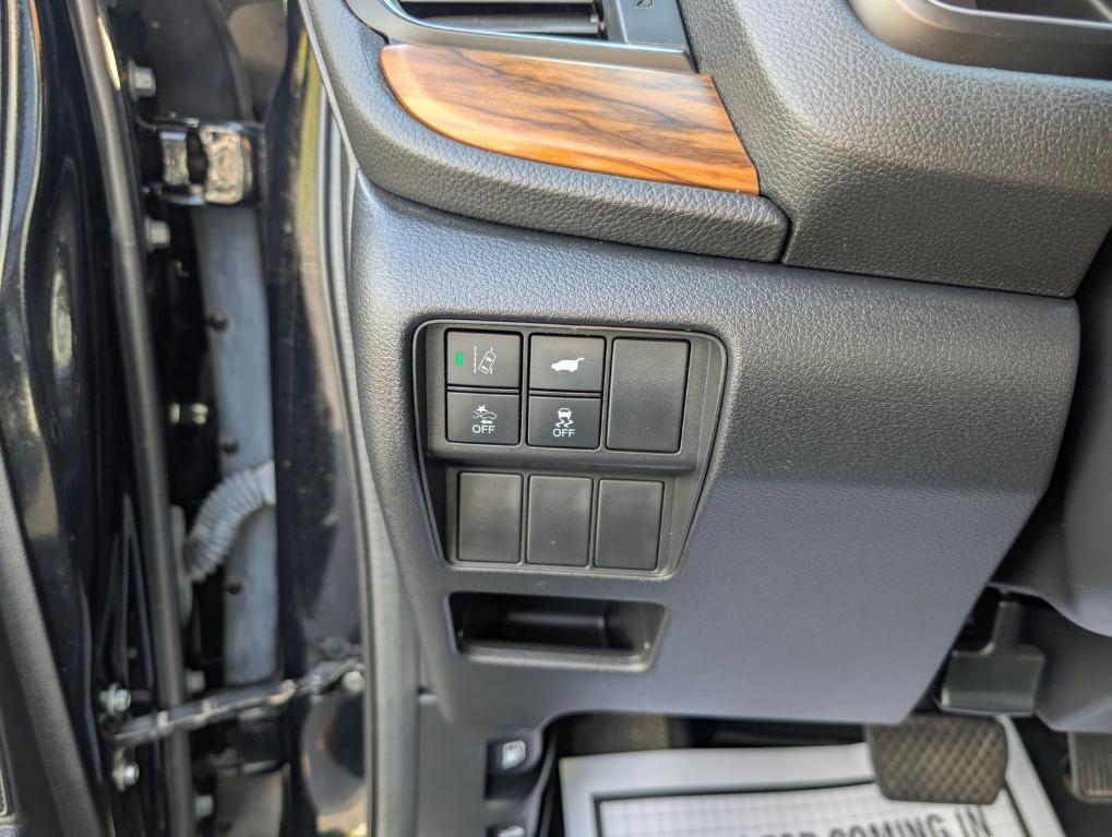 used 2020 Honda CR-V car, priced at $24,900