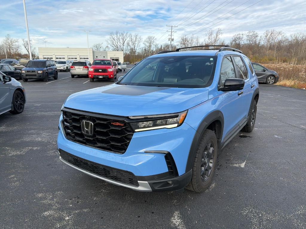 used 2023 Honda Pilot car, priced at $41,200