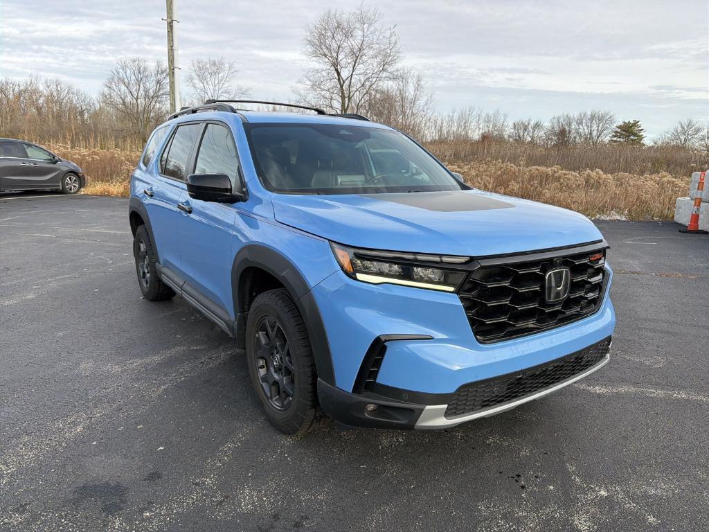 used 2023 Honda Pilot car, priced at $41,200