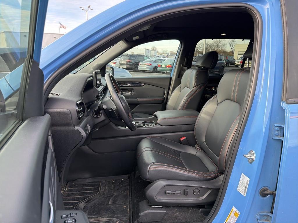 used 2023 Honda Pilot car, priced at $41,200