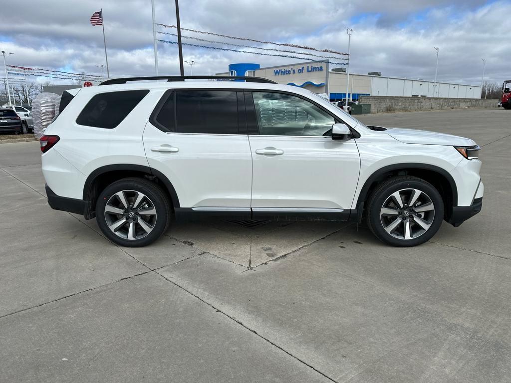 new 2025 Honda Pilot car, priced at $51,505