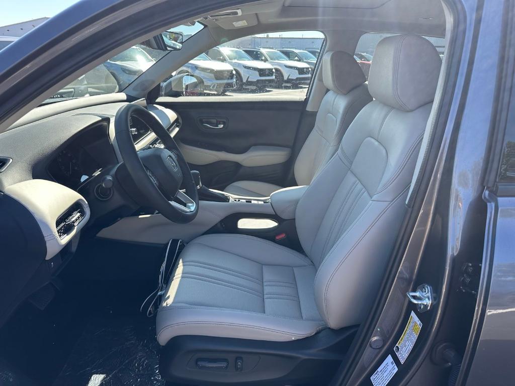 new 2026 Honda HR-V car, priced at $33,000