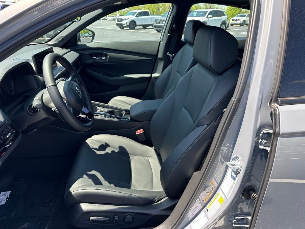 new 2025 Honda Accord Hybrid car, priced at $36,980