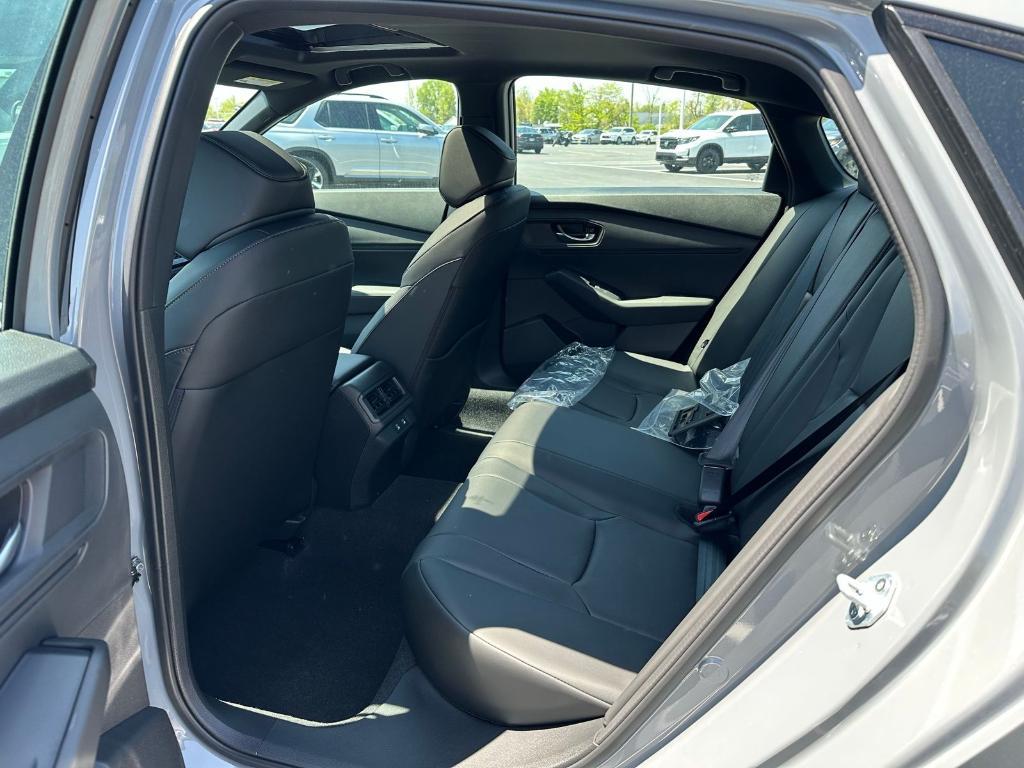 new 2025 Honda Accord Hybrid car, priced at $36,980