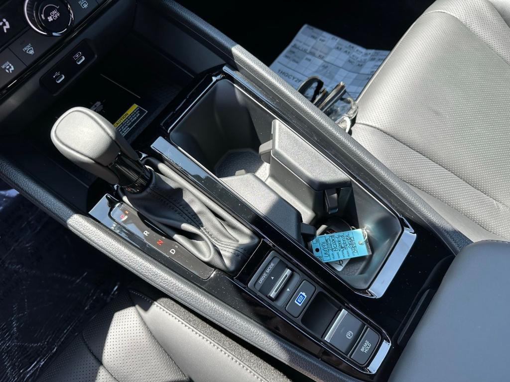 new 2025 Honda Accord Hybrid car, priced at $36,980