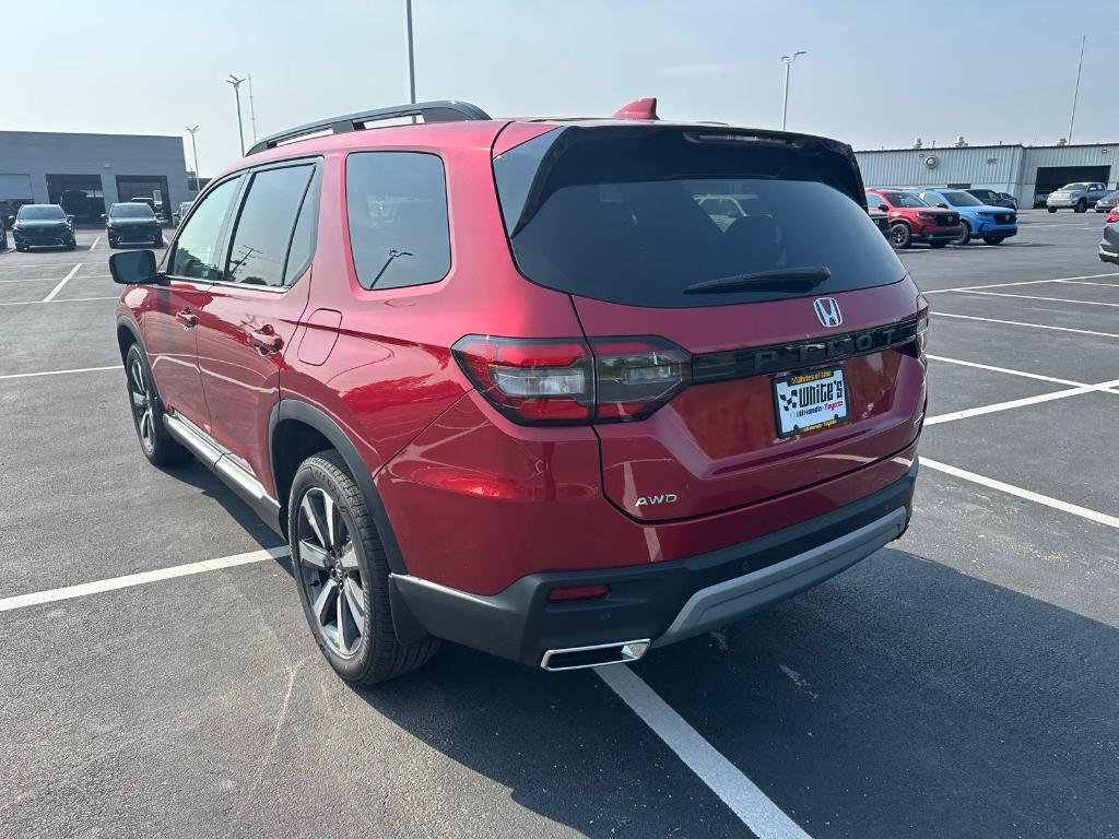 new 2025 Honda Pilot car, priced at $51,550