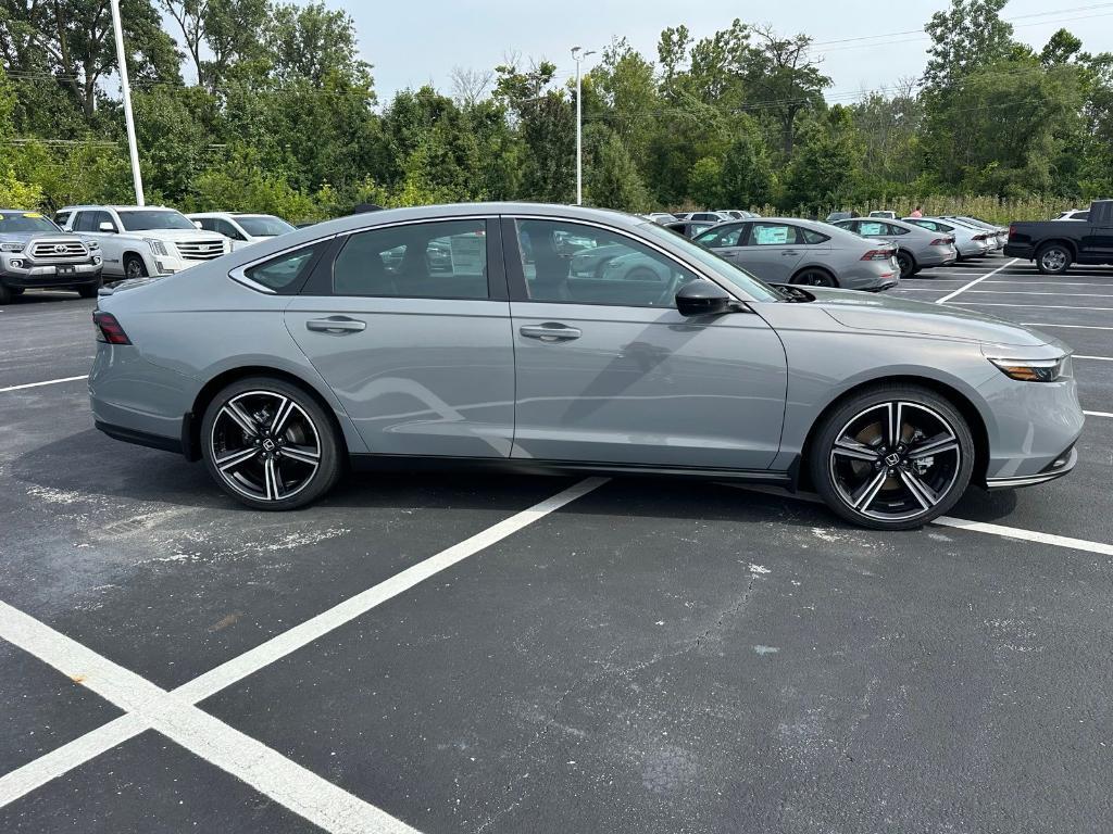 new 2025 Honda Accord Hybrid car, priced at $35,260