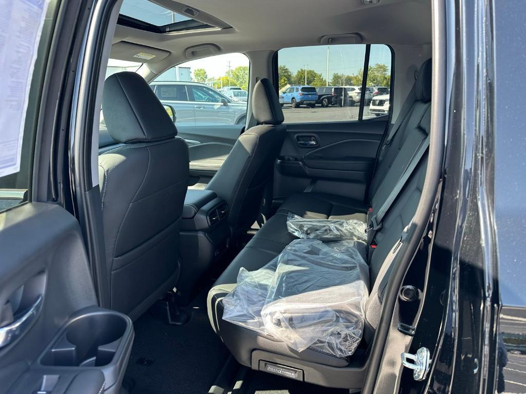 new 2025 Honda Ridgeline car, priced at $44,430