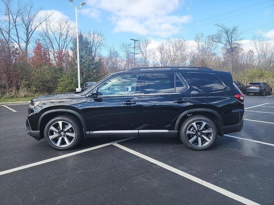 new 2025 Honda Pilot car, priced at $51,475