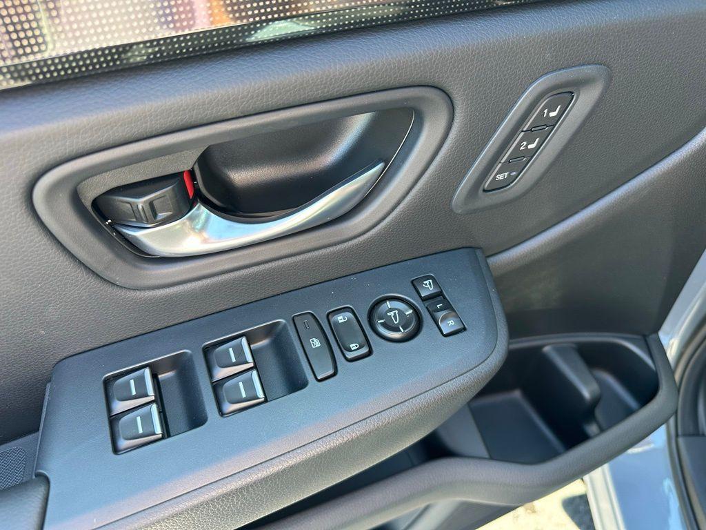 new 2025 Honda Pilot car, priced at $56,485