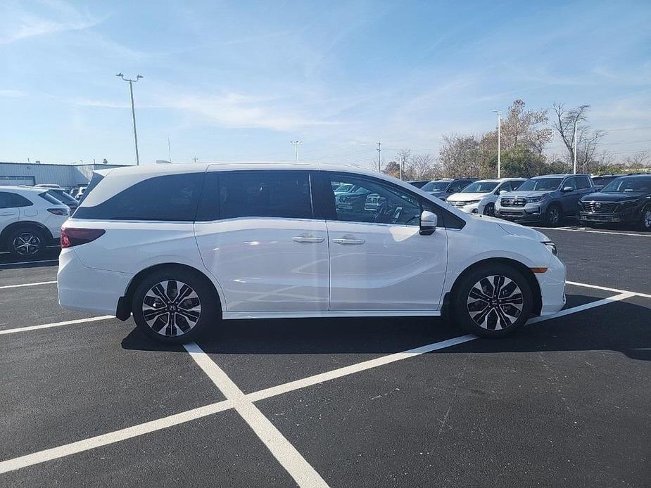 new 2025 Honda Odyssey car, priced at $52,730