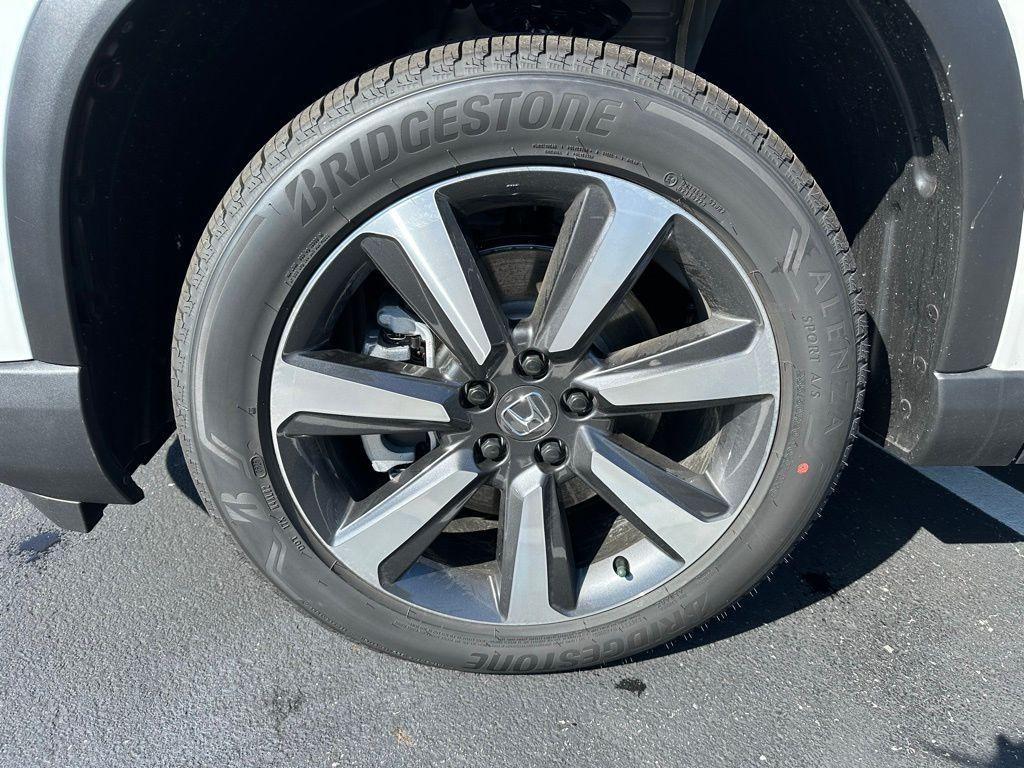 new 2025 Honda Pilot car, priced at $51,505