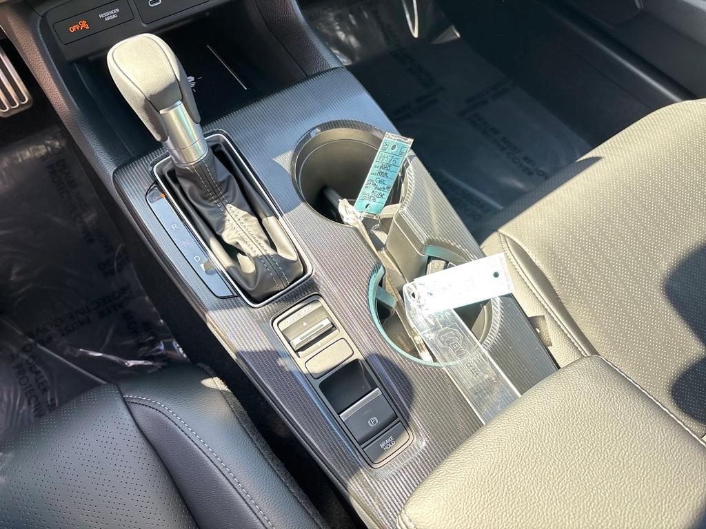 new 2025 Honda Civic Hybrid car, priced at $34,300