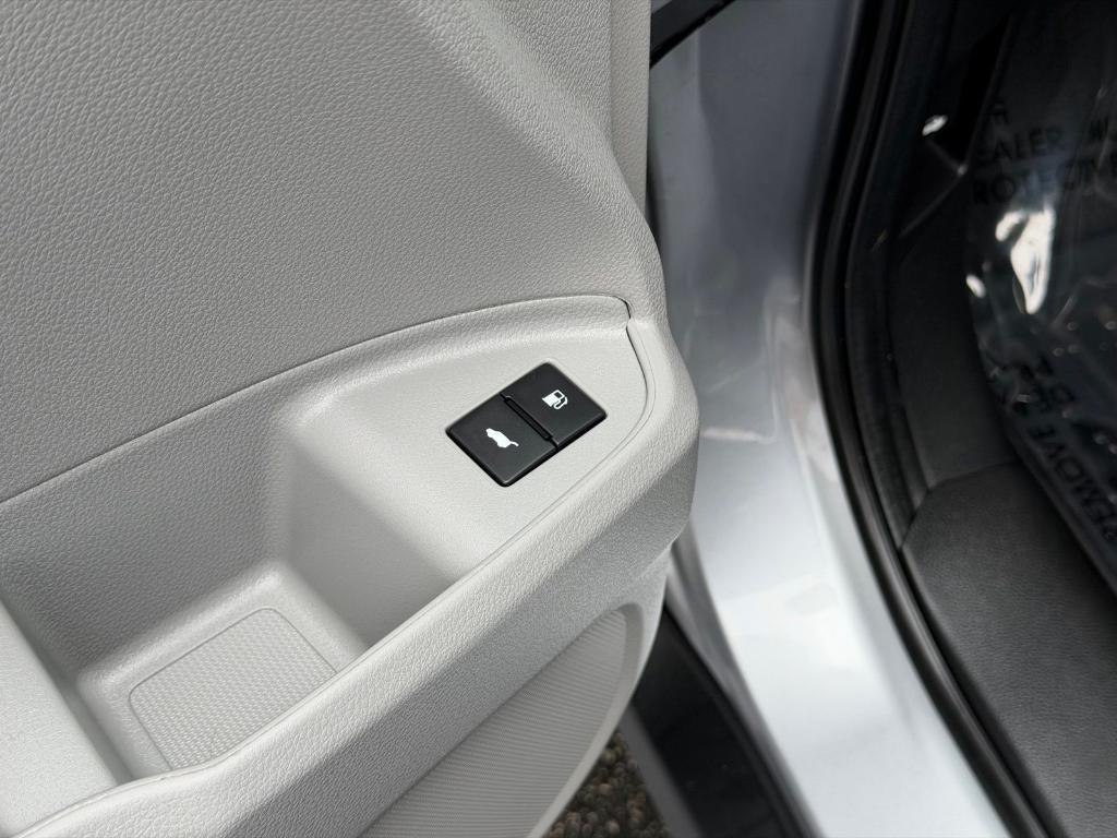 used 2021 Honda Pilot car, priced at $23,900