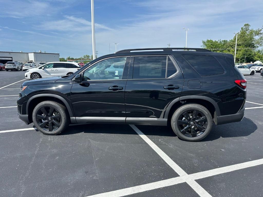 new 2025 Honda Pilot car, priced at $56,075