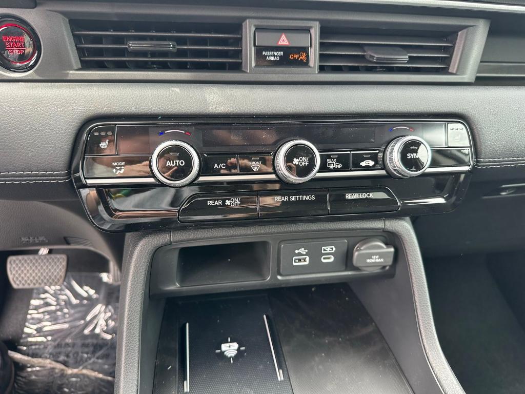 new 2025 Honda Pilot car, priced at $48,280