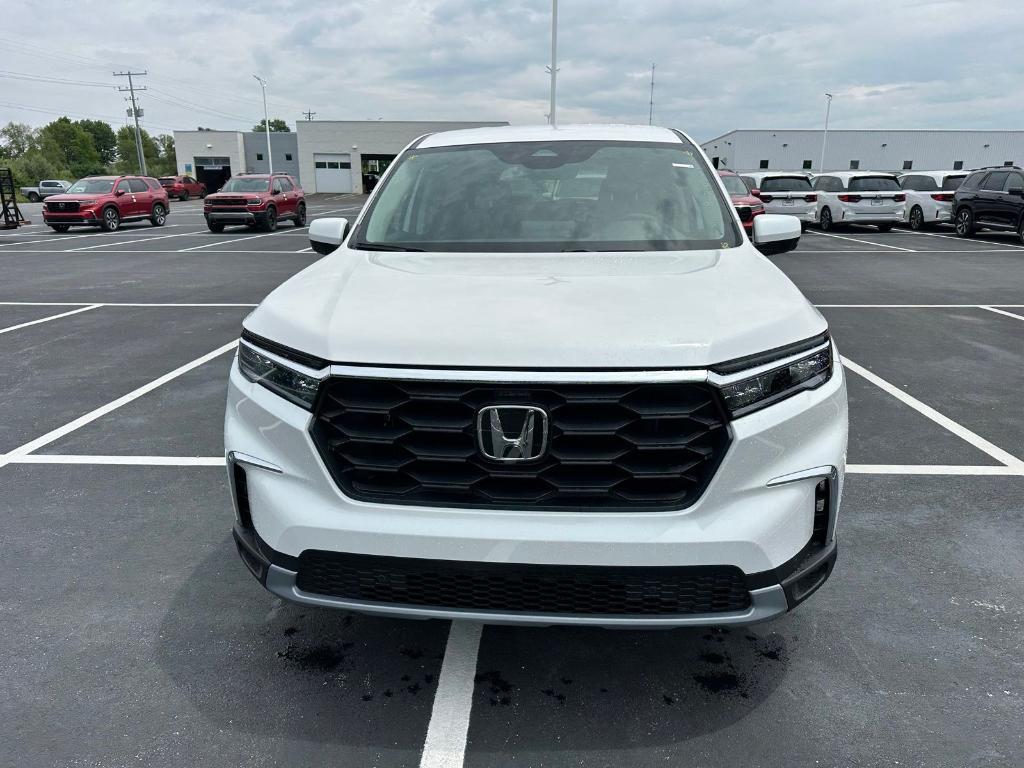 new 2025 Honda Pilot car, priced at $48,280