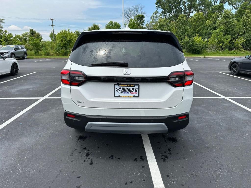 new 2025 Honda Pilot car, priced at $48,280