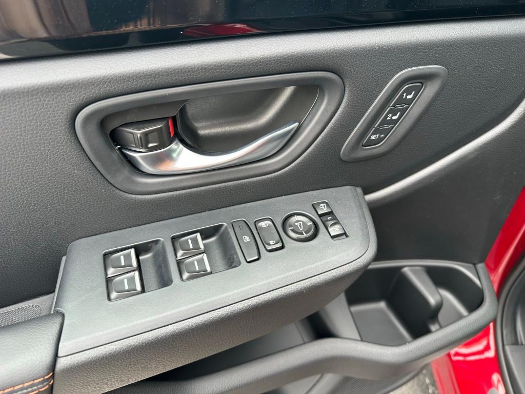 new 2025 Honda Pilot car, priced at $51,350