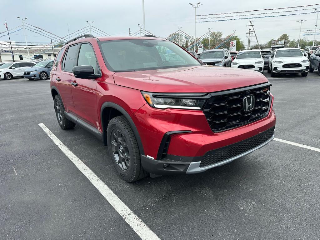 new 2025 Honda Pilot car, priced at $51,350