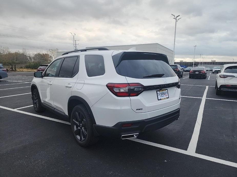 new 2025 Honda Pilot car, priced at $44,150