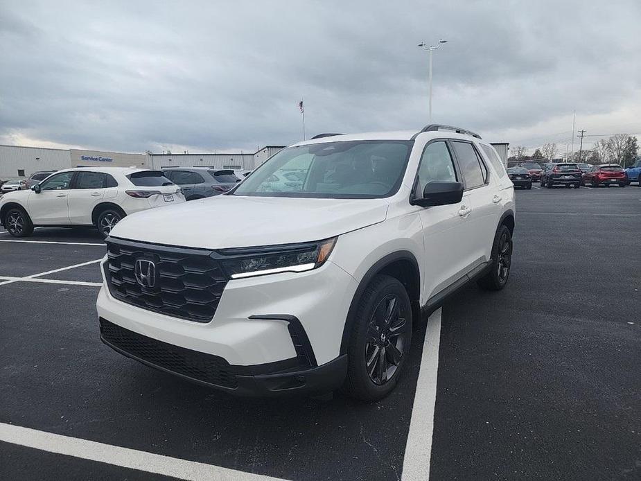 new 2025 Honda Pilot car, priced at $44,150