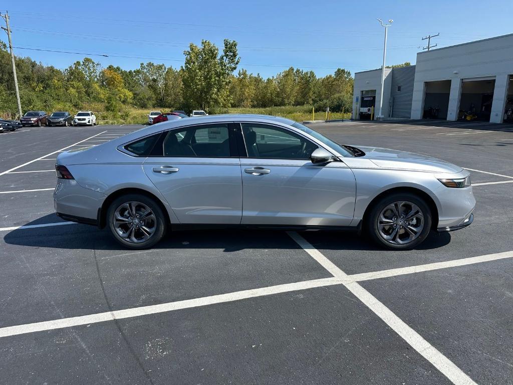 new 2025 Honda Accord Hybrid car, priced at $36,090