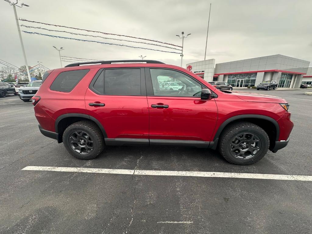 new 2025 Honda Pilot car, priced at $51,305